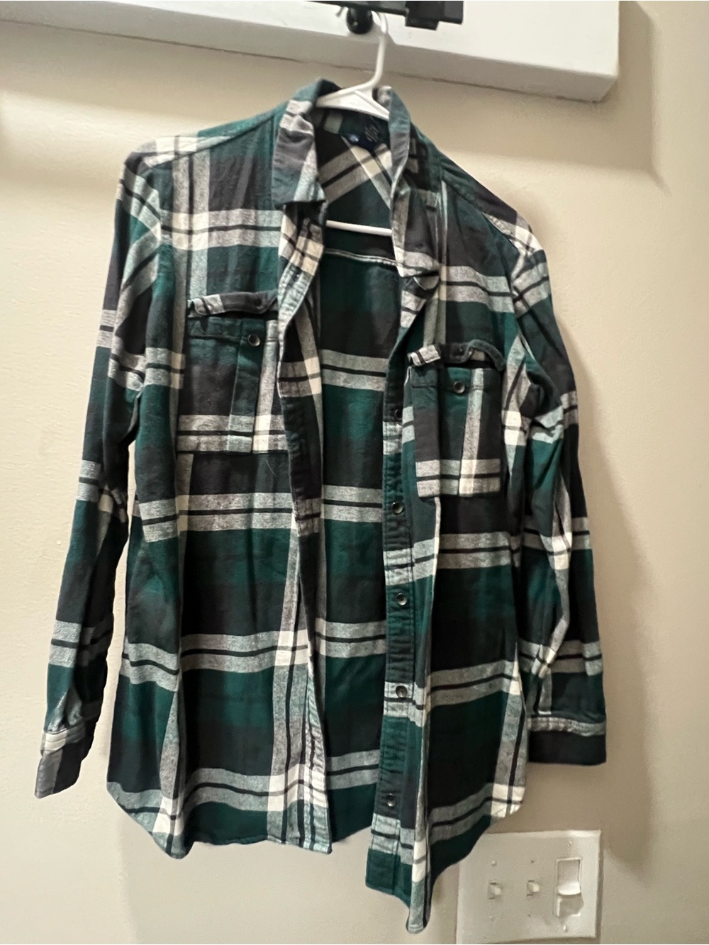 Forever 21 Green and Black Plaid Button-Down Shirt